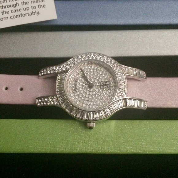Victoria Wieck Beverly Hills Interchangeable Watch - Picture 2 of 3
